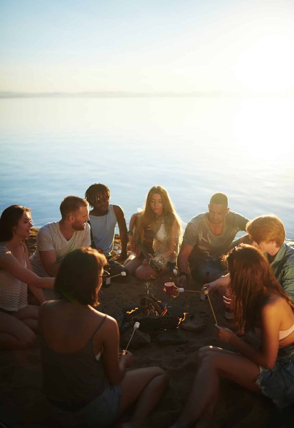 L'art de faire griller des guimauves au bord de la mer